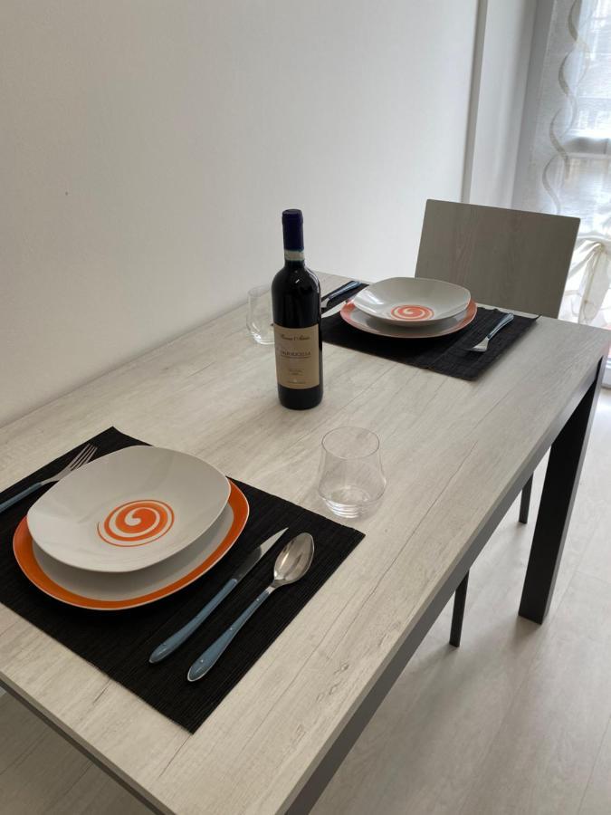 First Home Milan Bagian luar foto