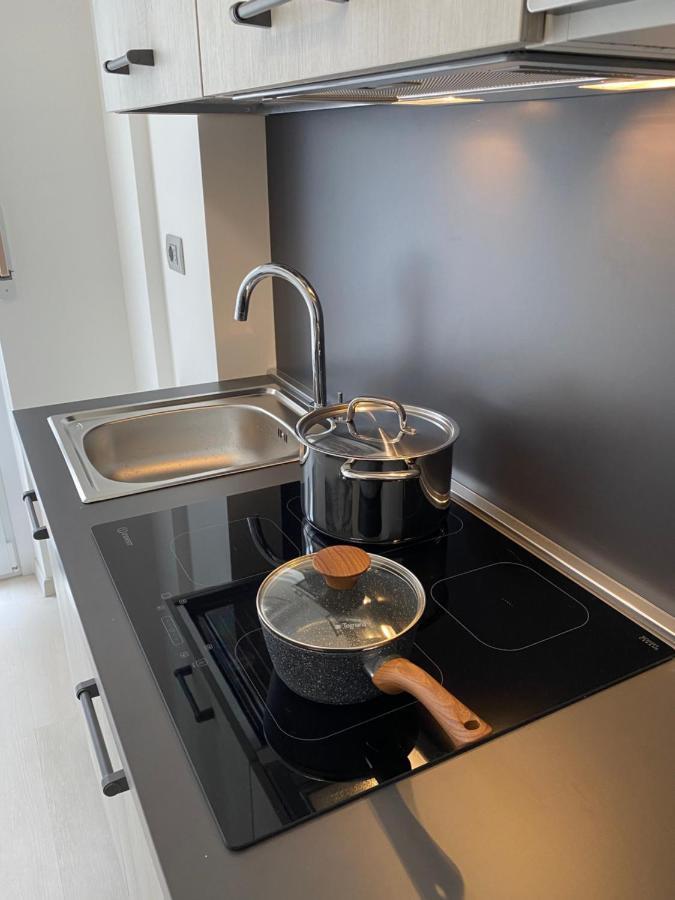 First Home Milan Bagian luar foto